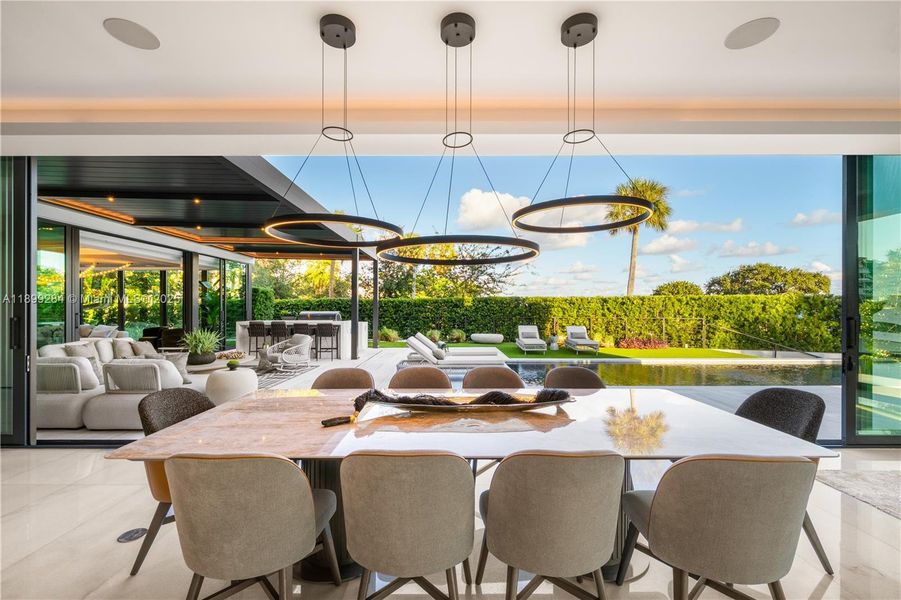 Community amenities in , Miami (Image 38).