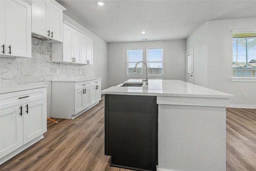 Furnished interior view inside a new home in Glendale Lakes, Rosharon (Image 15).