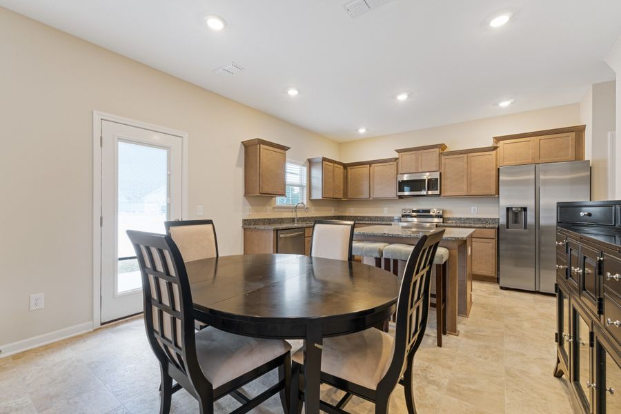 Representative photos of the same floor plan. Actual home will feature different colors and finishes. Representative photos of the same floor plan. Actual home will feature different colors and finishes.
