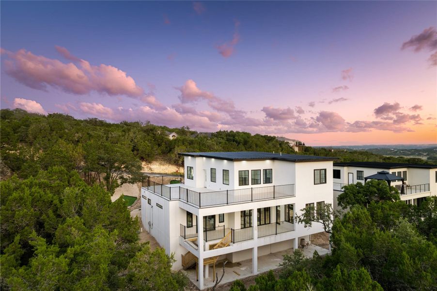 Image 36 of a home in .