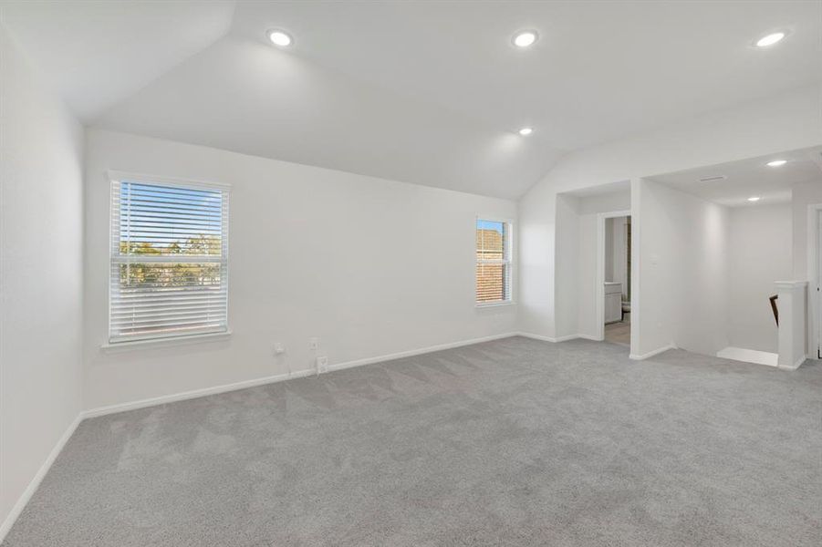 Spacious, unfurnished interior of a new home in Elevon, Lavon (Image 39).