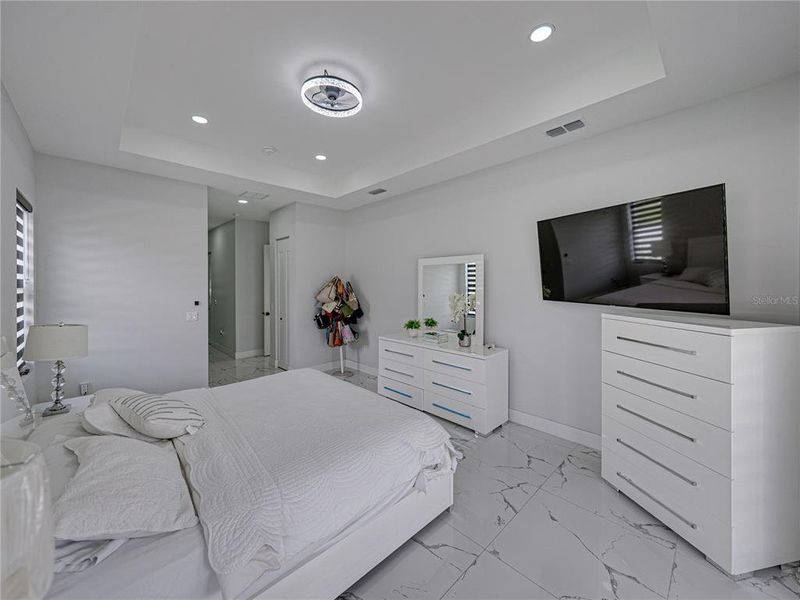 Furnished interior view inside a new home in , Lakeland (Image 12).