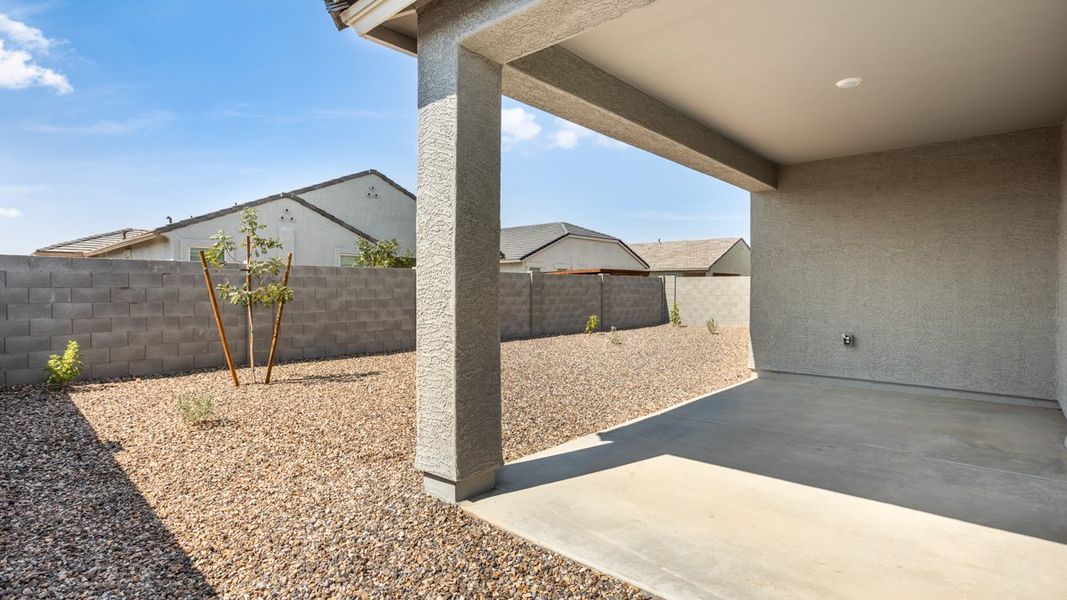 Representative exterior details of a home built from the Blackstone by D.R. Horton in Rio Rancho Estates, Surprise (Image 23). Representative exterior details of a home built from the Blackstone by D.R. Horton in Rio Rancho Estates, Surprise (Image 23).
