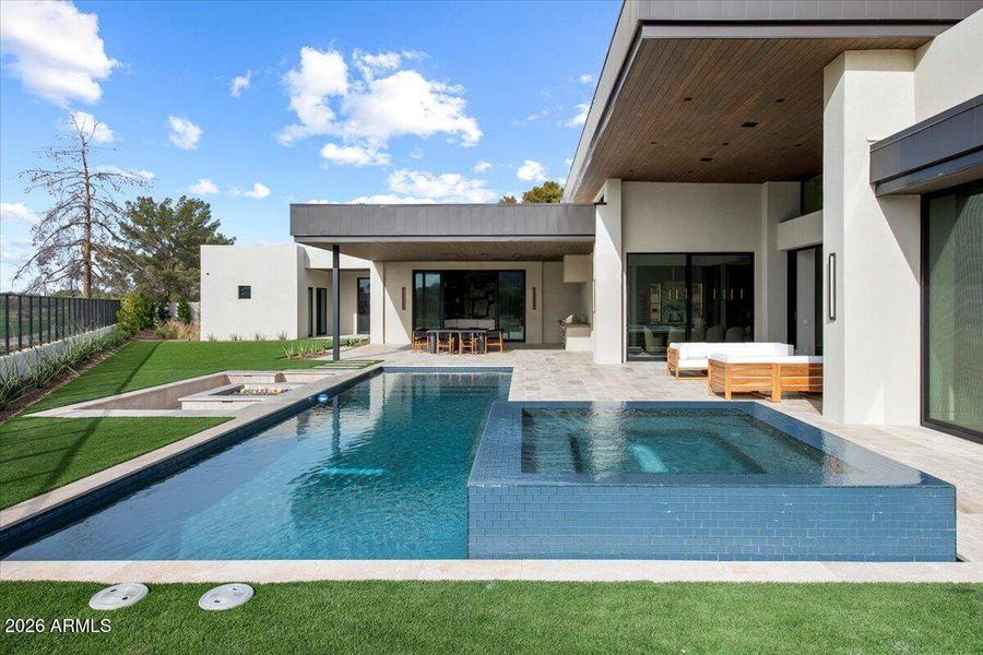 097-9790 N 56th St 72