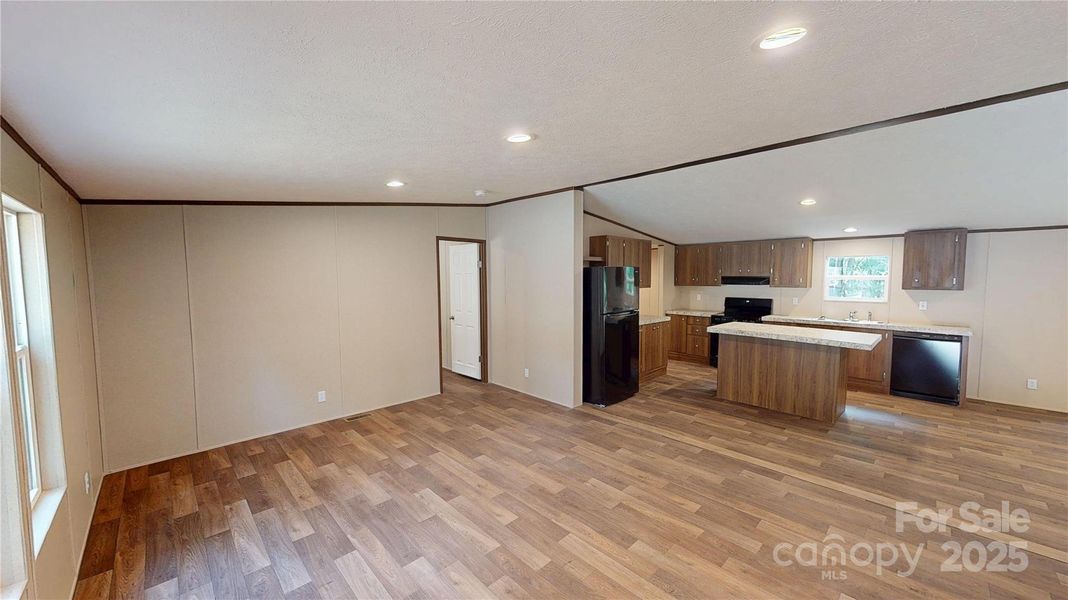 Spacious, unfurnished interior of a new home in , Rock Hill (Image 18).