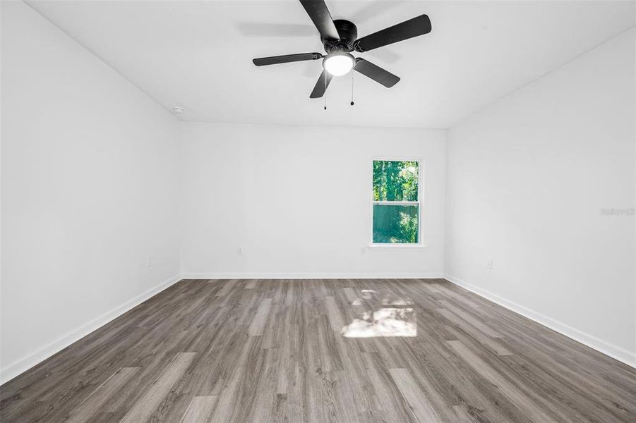 Spacious, unfurnished interior of a new home in , Gainesville (Image 27).