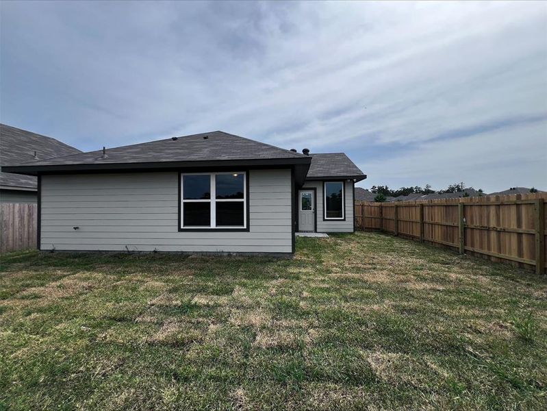 Image 23 of a home in Sterling Ridge.