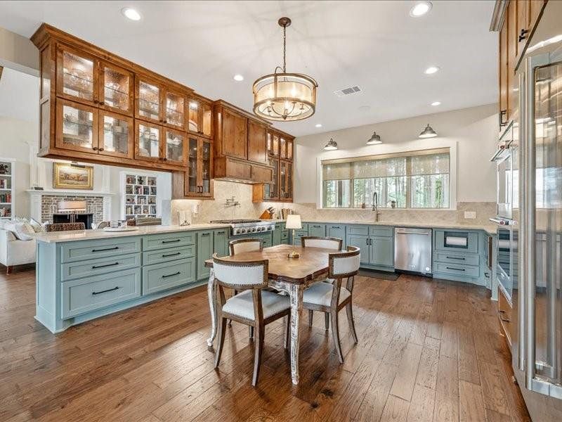 Furnished interior view inside a new home in , LaRue (Image 10).