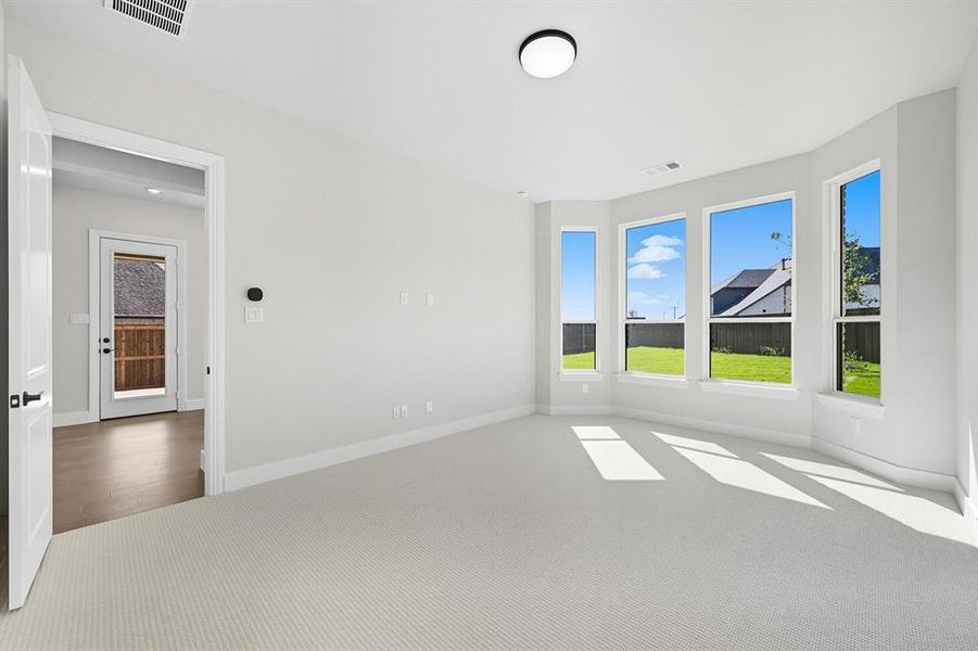 Spacious, unfurnished interior of a new home in Trinity Falls, McKinney (Image 15). Spacious, unfurnished interior of a new home in Trinity Falls, McKinney (Image 15).