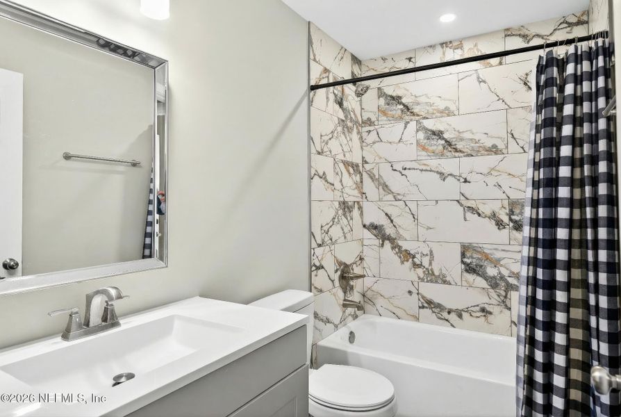 Furnished interior view inside a new home in , Jacksonville (Image 12).