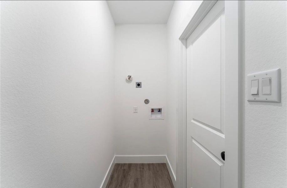 Spacious, unfurnished interior of a new home in , Beasley (Image 10).