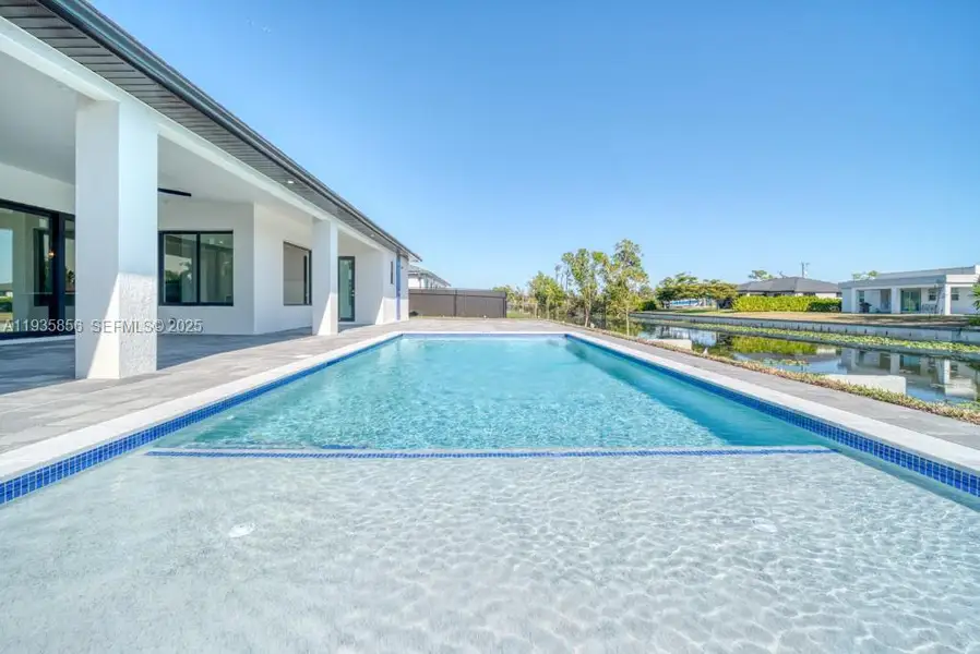 Exterior details and patio area of a home in , Cape Coral (Image 4).
