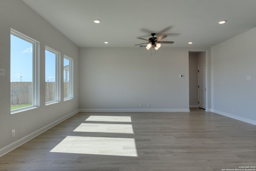 Spacious, unfurnished interior of a new home in Cordova Trails, Seguin (Image 33). Spacious, unfurnished interior of a new home in Cordova Trails, Seguin (Image 33).