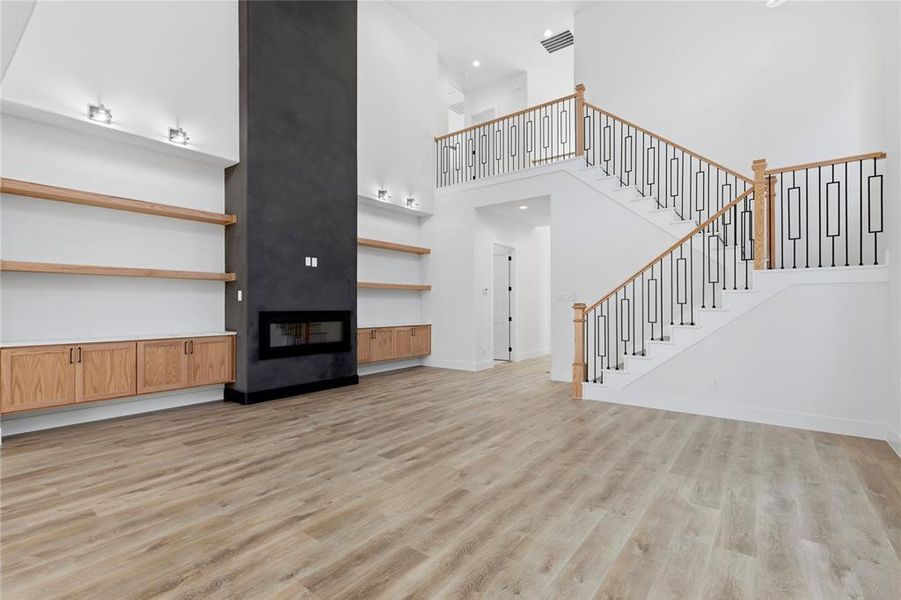 Spacious, unfurnished interior of a new home in , Dallas (Image 16).