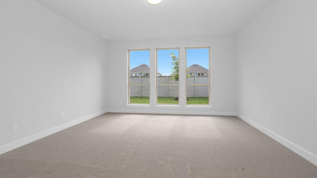 Spacious, unfurnished interior of a new home in Legacy, League City (Image 15).