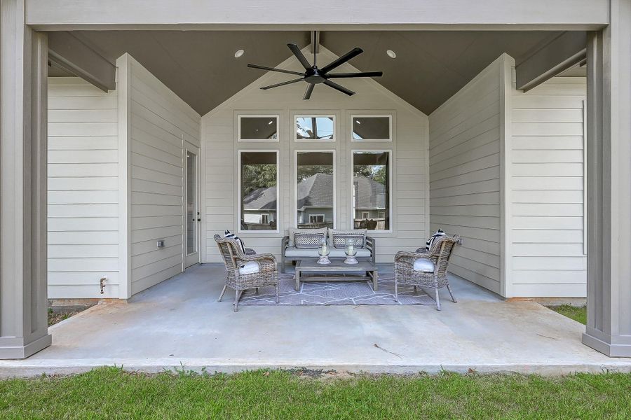 Furnished interior view inside a new home in , Willis (Image 4).