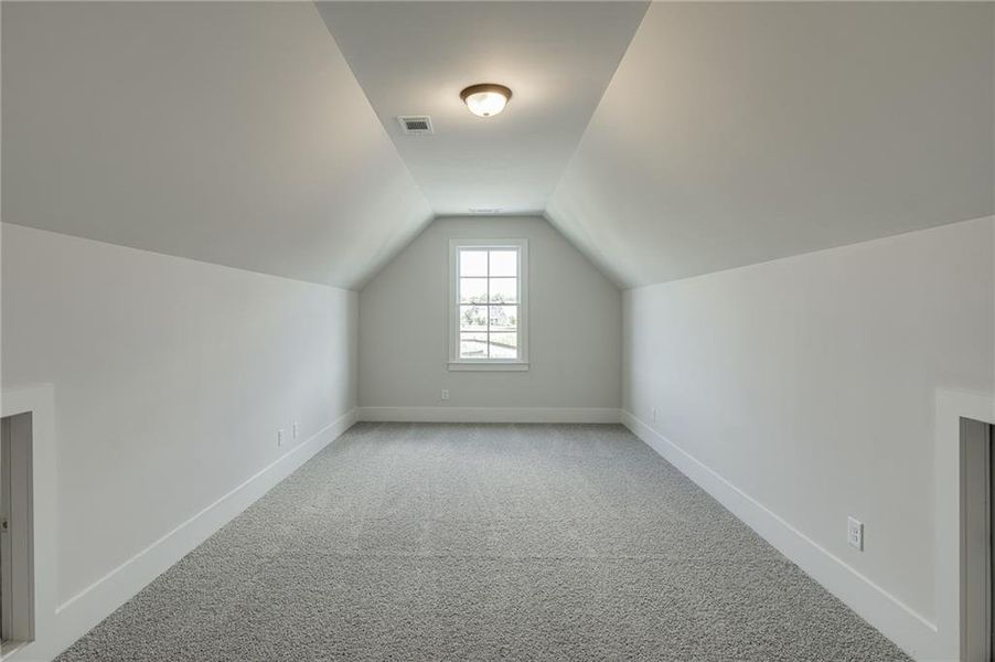 Spacious, unfurnished interior of a new home in , Statham (Image 32).