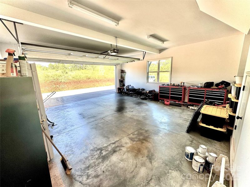 Image 36 of a home in .