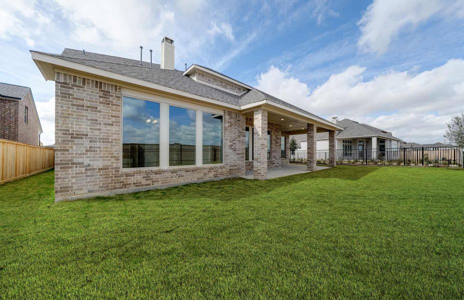 Exterior details and patio area of a home in Bridgeland 60′, Cypress (Image 20).