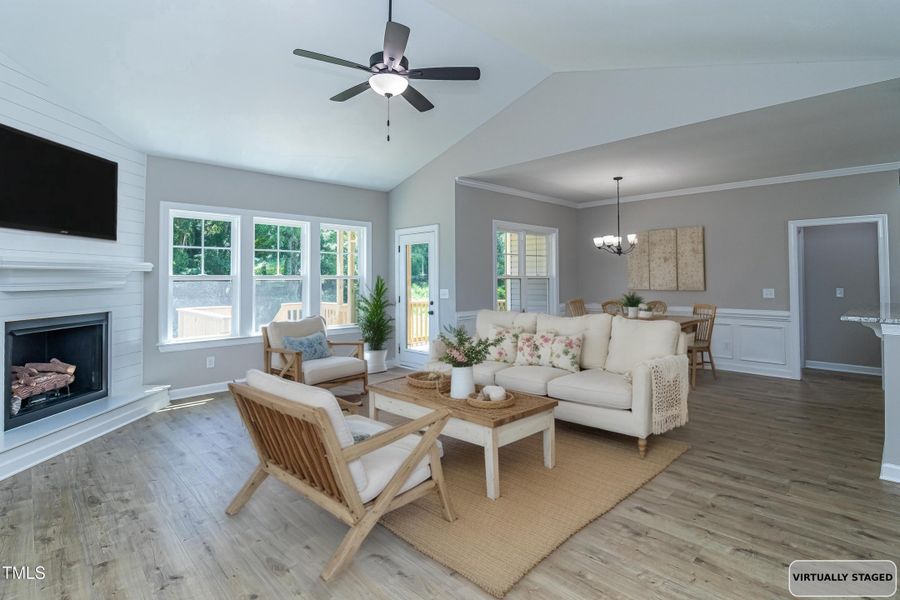 4dcf569b-82c9-4f77-9013-74d2a438cb9a 4dcf569b-82c9-4f77-9013-74d2a438cb9a