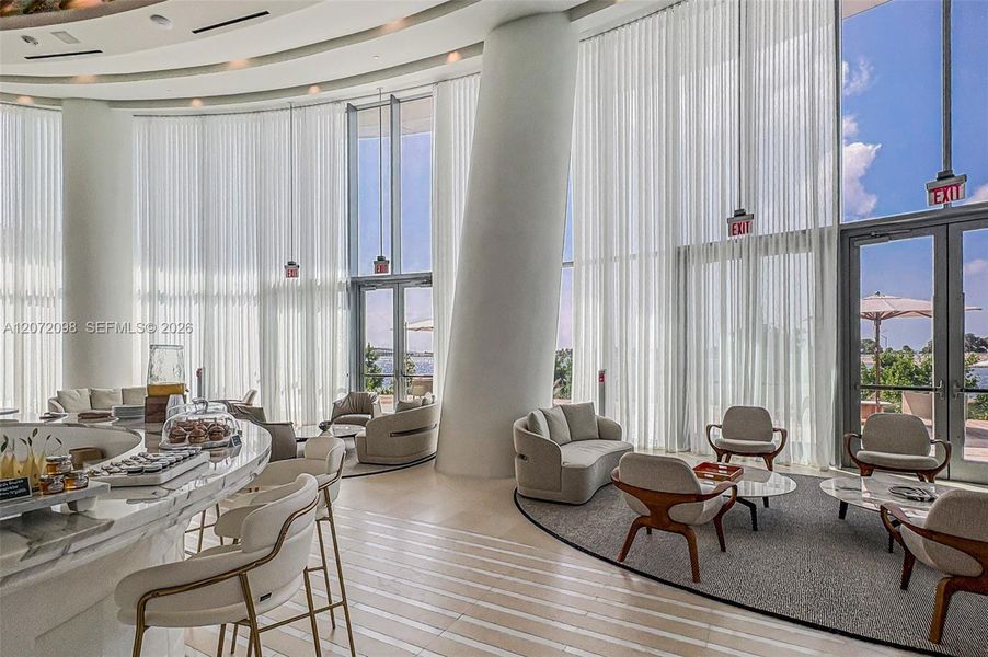 Community amenities in , Miami (Image 40).