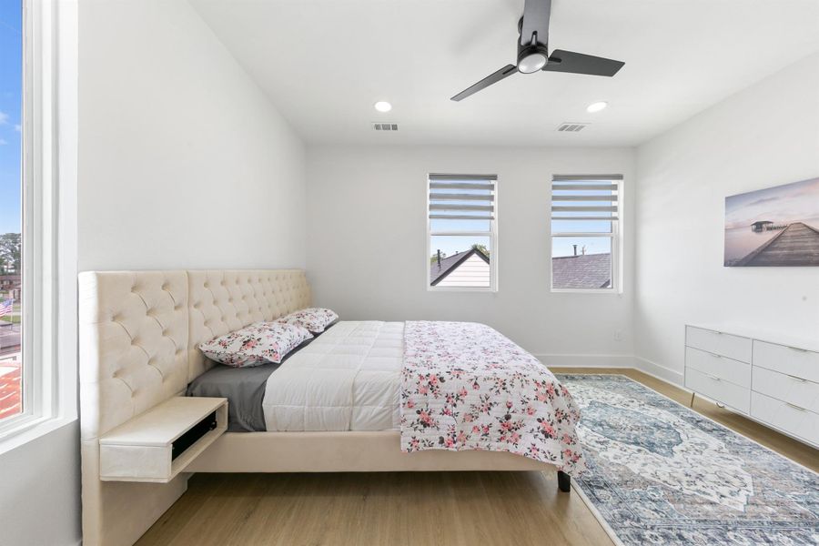 Image 26 of a home in .