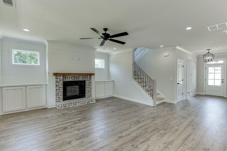 Spacious, unfurnished interior of a new home in , Jefferson (Image 32).