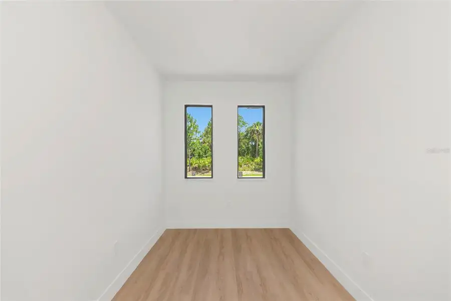 Spacious, unfurnished interior of a new home in , North Port (Image 14).