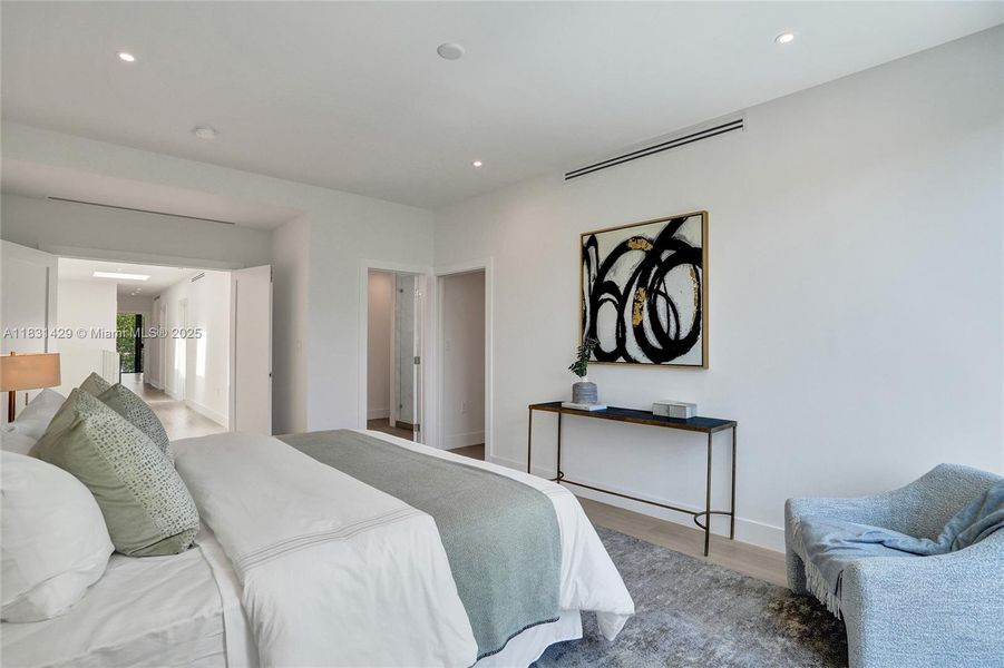 Furnished interior view inside a new home in , Miami (Image 19).