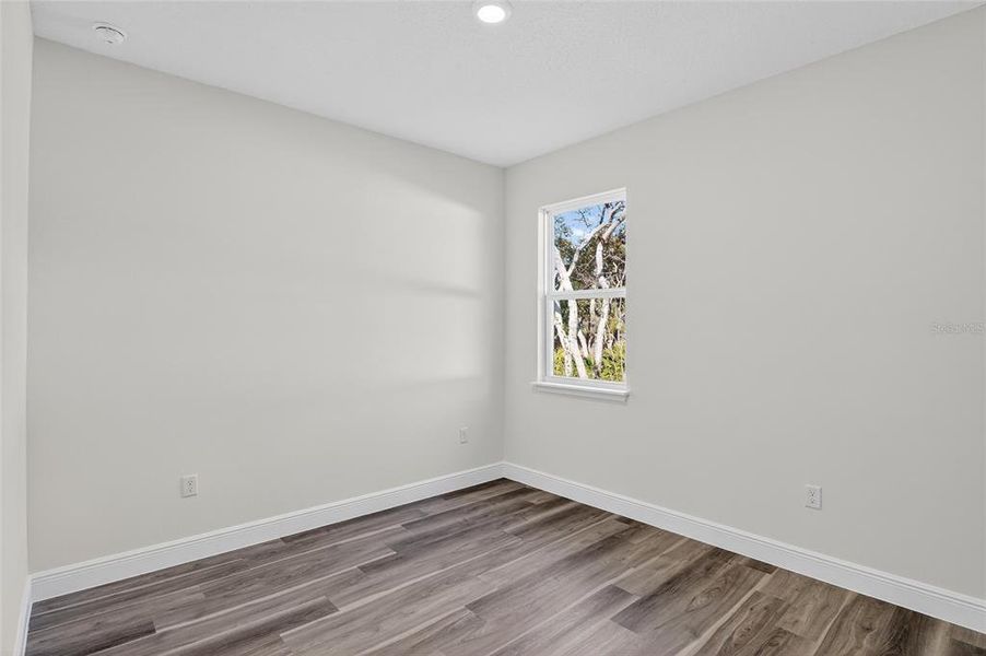 Spacious, unfurnished interior of a new home in , Citrus Springs (Image 19).