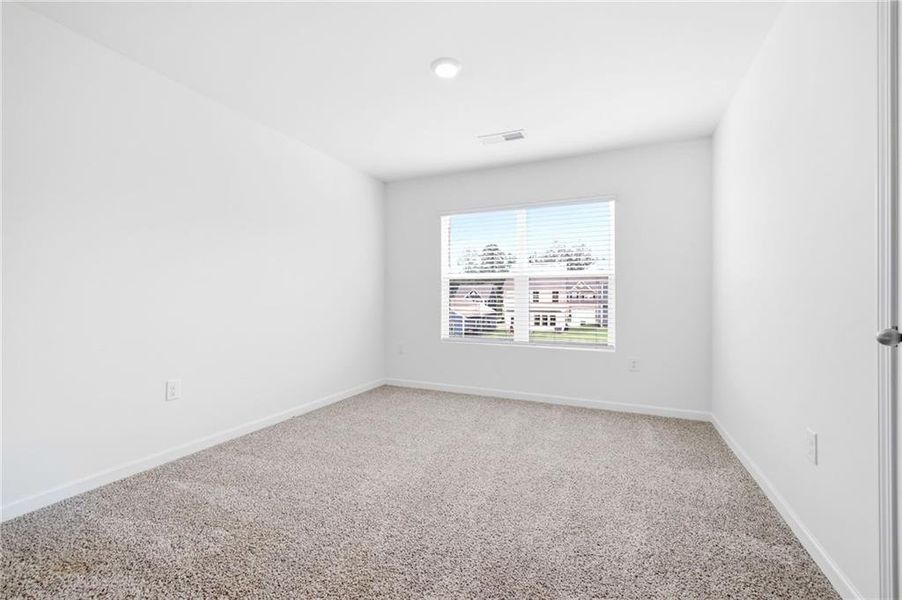 Spacious, unfurnished interior of a new home in Twin Lakes, Hoschton (Image 33).