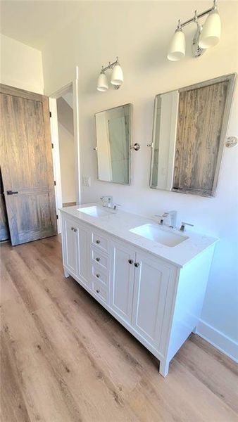 Furnished interior view inside a new home in , Dahlonega (Image 4).