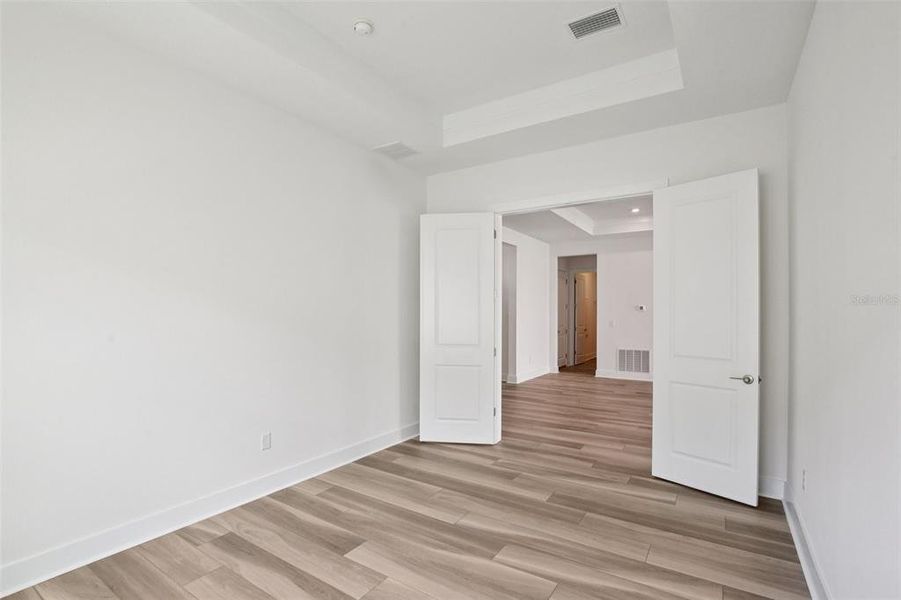 Spacious, unfurnished interior of a new home in Eagles Cove at Mirada, San Antonio (Image 46).