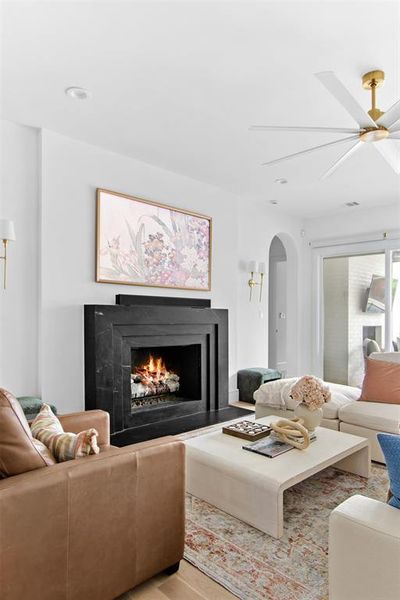 Furnished interior view inside a new home in , Dallas (Image 19).