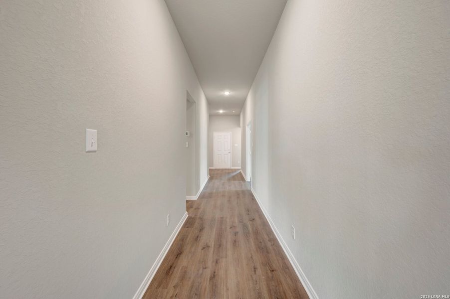 Spacious, unfurnished interior of a new home in Greenspoint Heights, Seguin (Image 35).