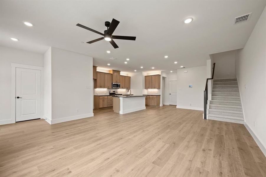 With a fantastic open concept floor plan, the entire family will love this wonderful home!