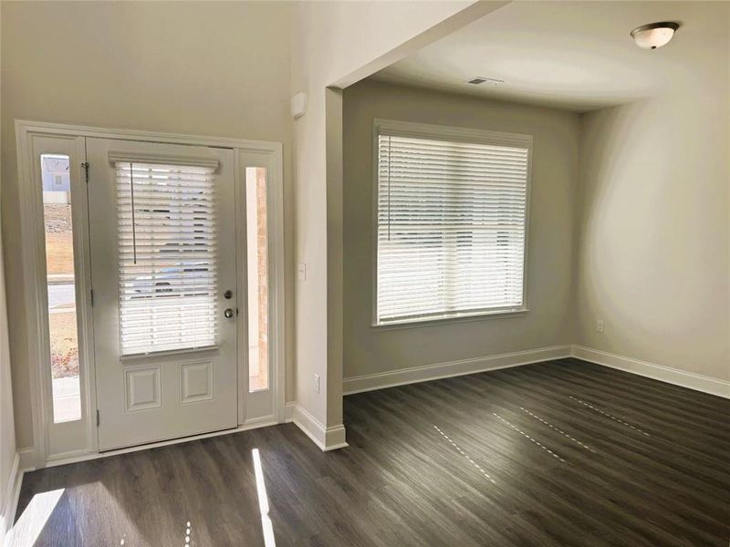 Spacious, unfurnished interior of a new home in Paces Estates, Lithia Springs (Image 10).