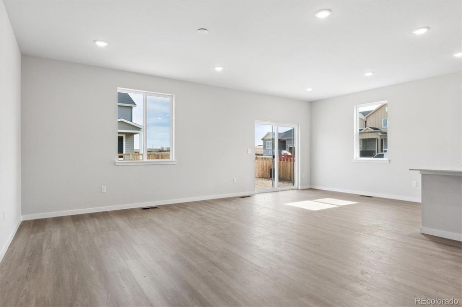 Spacious, unfurnished interior of a new home in Sweetgrass, Dacono (Image 20).