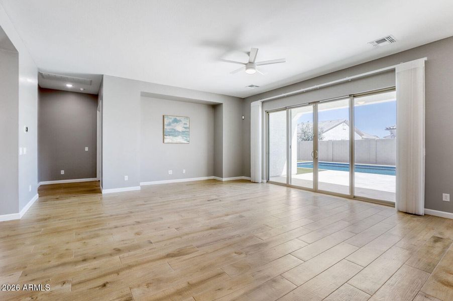 08 Family Room