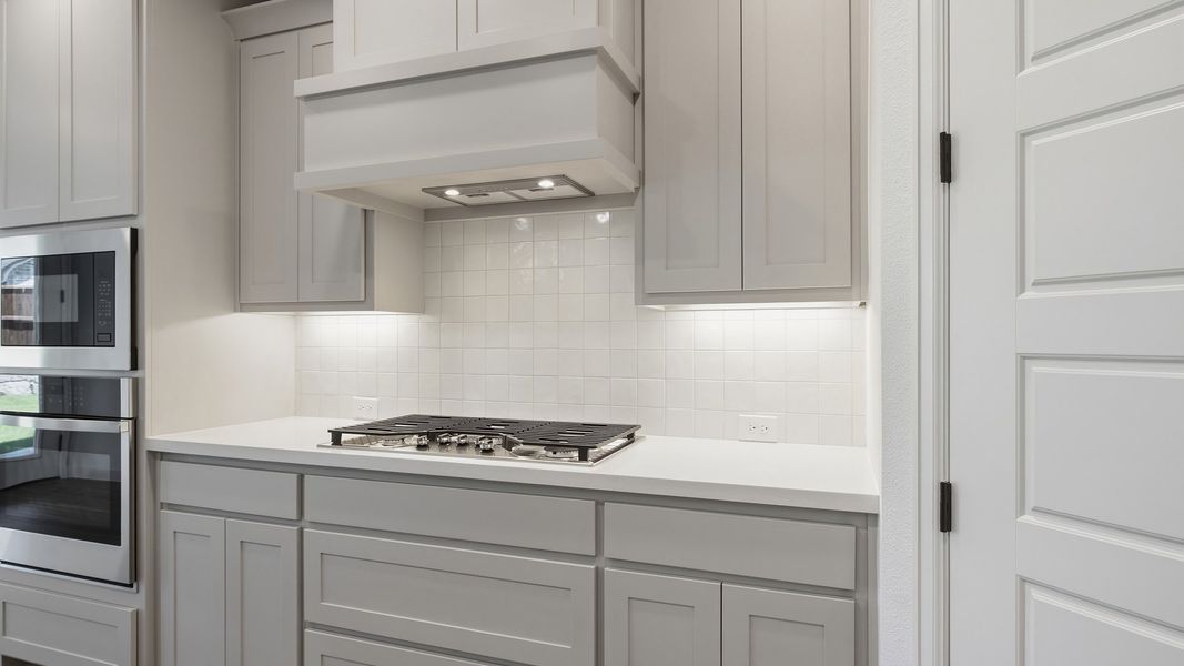 Close-up of interior finishes inside a home in Eliana, McKinney (Image 20).