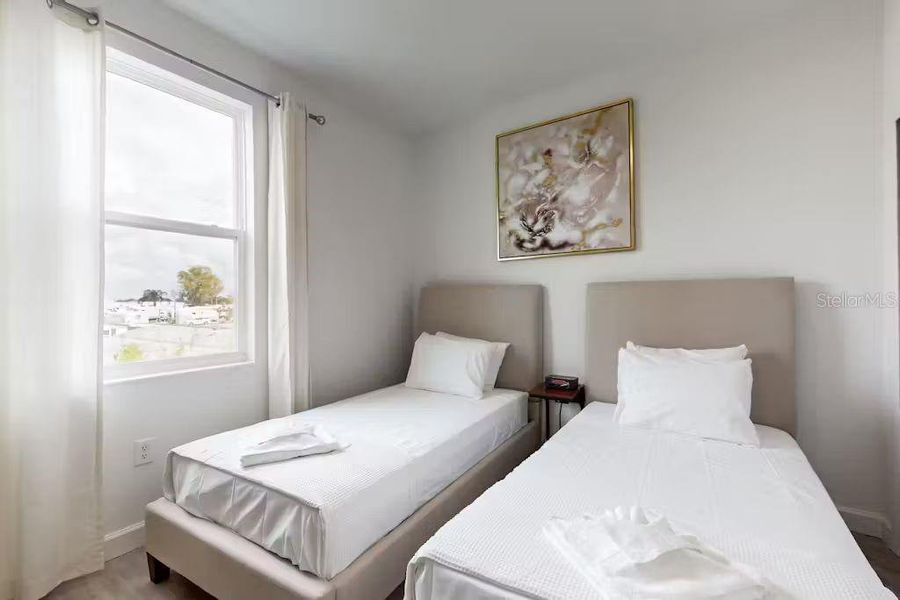 Furnished interior view inside a new home in , Davenport (Image 9).