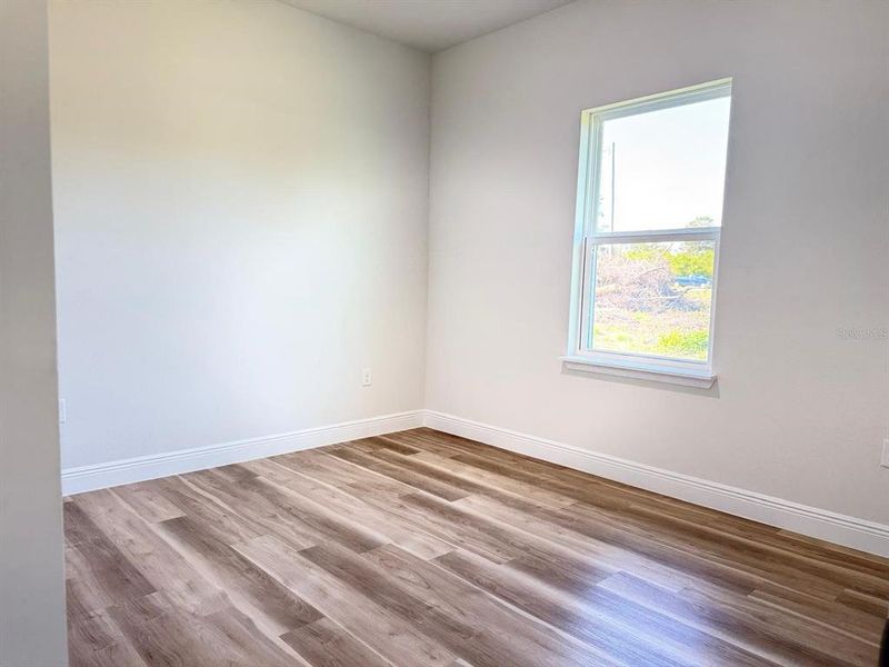 Spacious, unfurnished interior of a new home in , Ocala (Image 20).