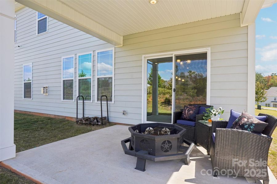 Furnished interior view inside a new home in Falls Cove, Troutman (Image 31).