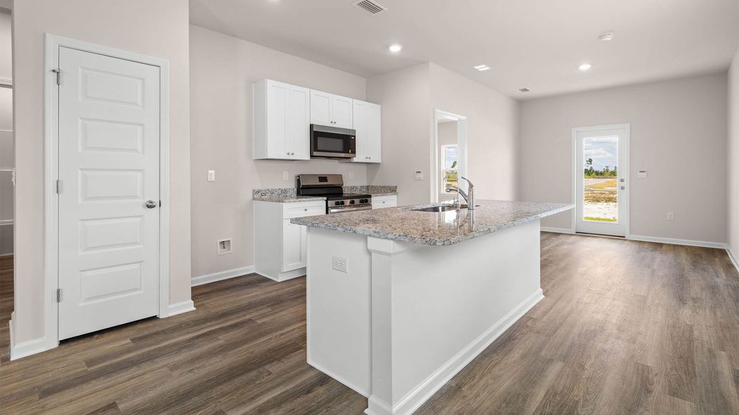 Furnished interior view inside a new home in Liberty, Panama City (Image 6).
