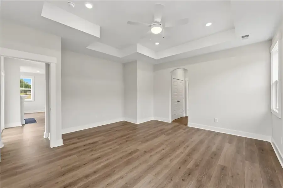 Spacious, unfurnished interior of a new home in Saratoga Oaks, Williamston (Image 32). Spacious, unfurnished interior of a new home in Saratoga Oaks, Williamston (Image 32).