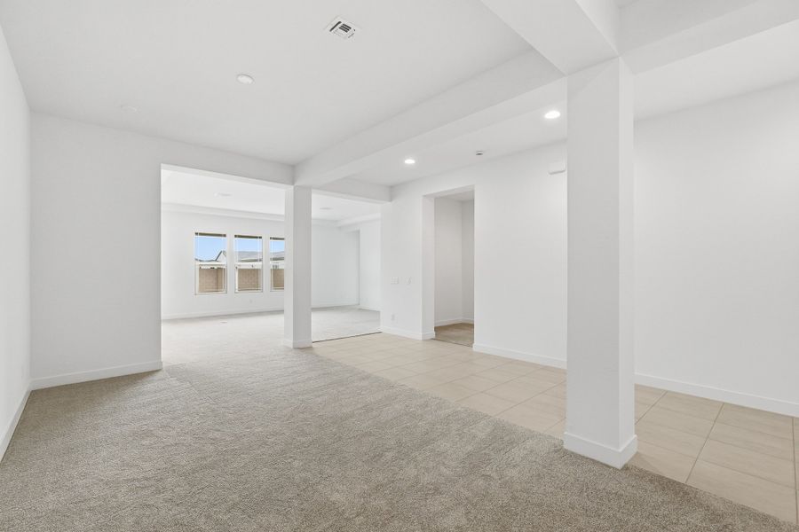 Spacious, unfurnished interior of a new home in Aloravita South, Peoria (Image 23).