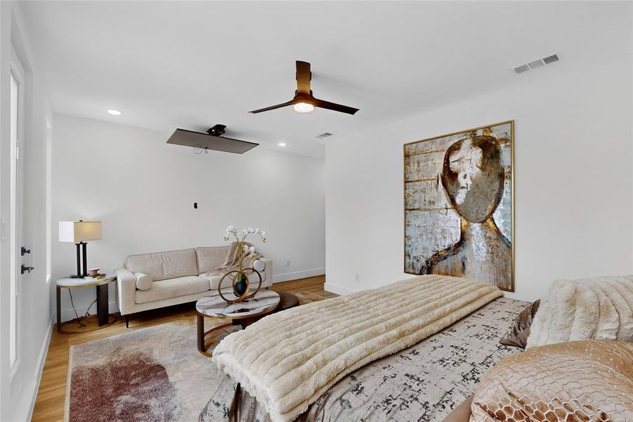 Furnished interior view inside a new home in , Dallas (Image 15). Furnished interior view inside a new home in , Dallas (Image 15).