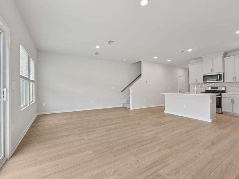 Spacious, unfurnished interior of a new home in Oakwood Townes, Mebane (Image 8).