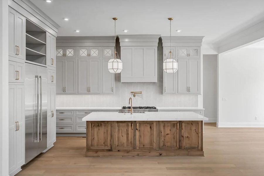 The Wilshire E Kitchen