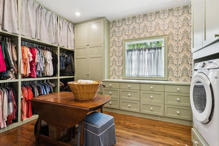 Furnished interior view inside a new home in , Rockwall (Image 27). Furnished interior view inside a new home in , Rockwall (Image 27).